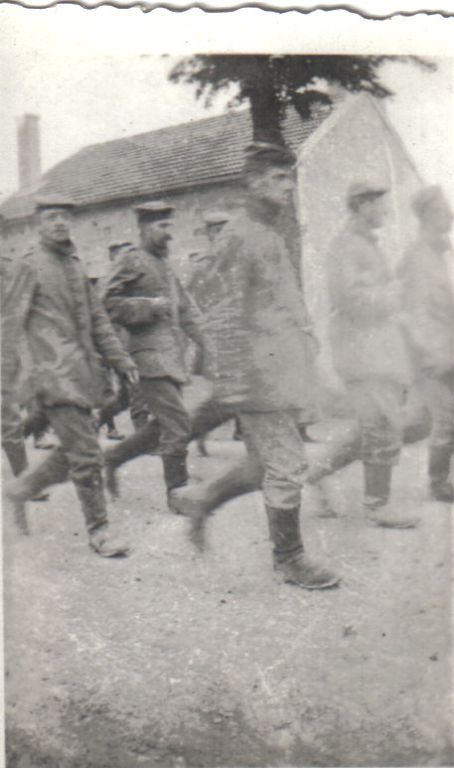 Prisonniers Allemands après l`attaque de Champagne 1916